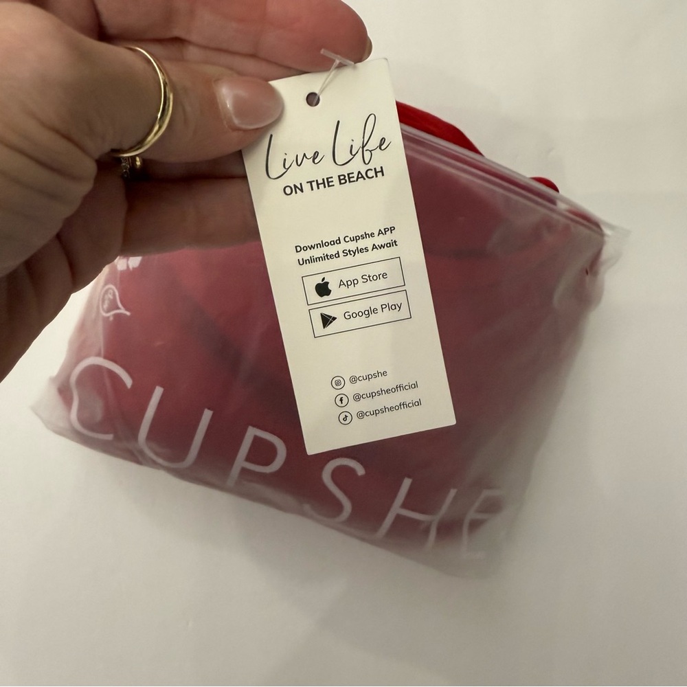 Cupshe red long sleeve dress with ruffle size XL - Picture 9 of 11